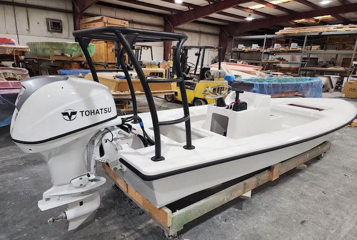 Polling platform on Inshore boat