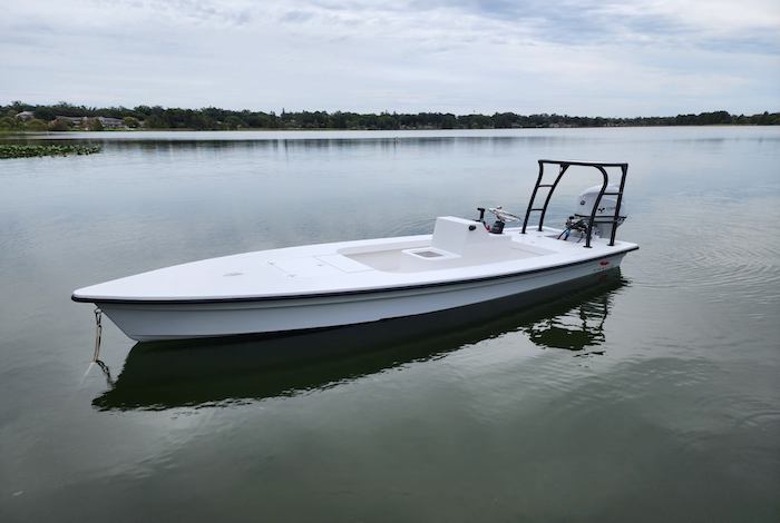 Inshore skiff, flats skiff